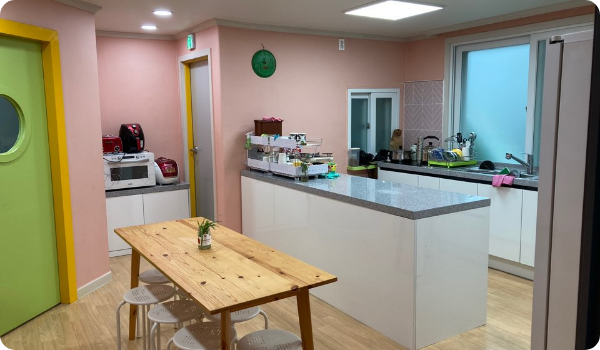 상상마을학교 카페 사진